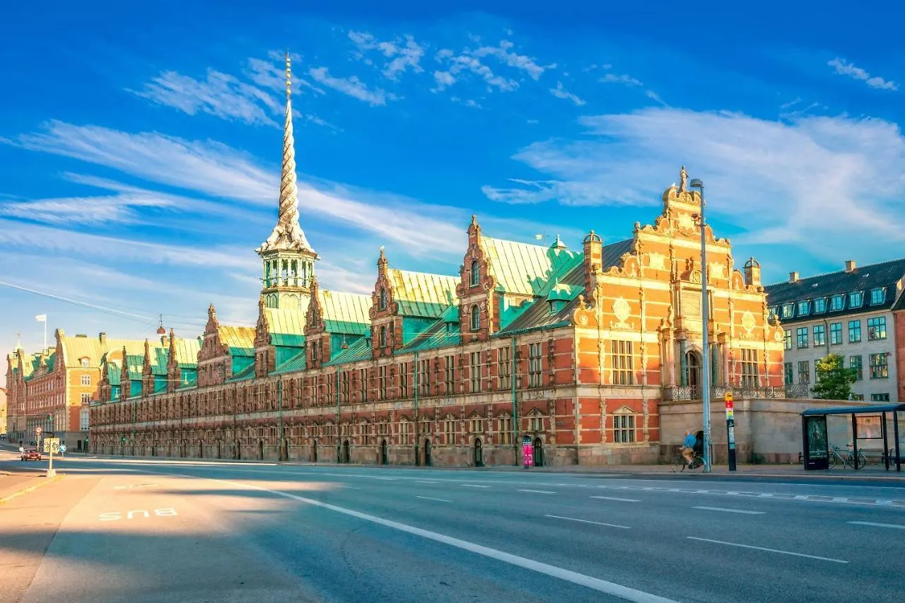 Large 4 Bedroom With Balcony & Bathtub In Cph City Copenaghen